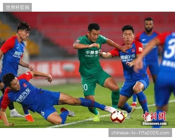 法比奥在对阵重庆铜梁龙的比赛中梅开二度，成为北京国安半程逆转取胜的关键球员